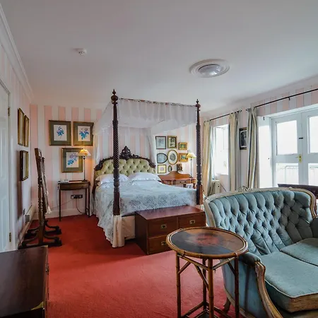 The Quay House, Dom wakacyjny Clifden