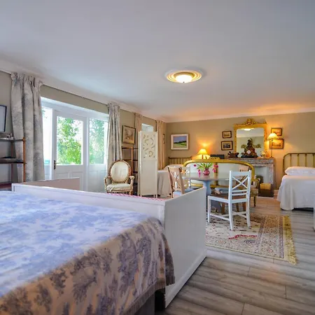 The Quay House, Dom wakacyjny Clifden