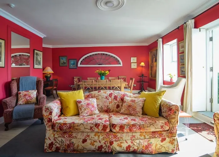 別荘 The Quay House,